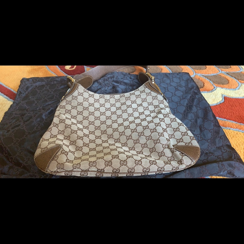 Gucci Purse.